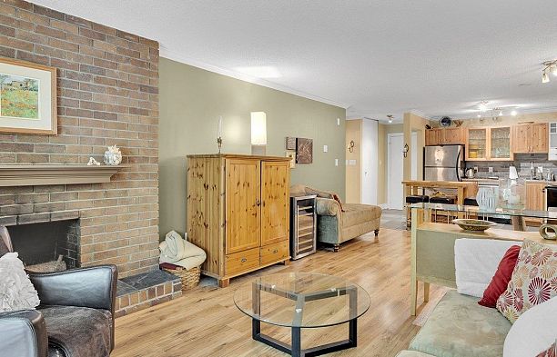 303 1234 Pendrell Street West End VW