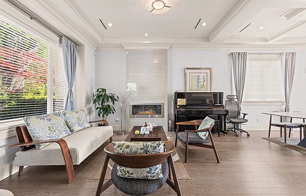 7547 Selkirk Street South Granville