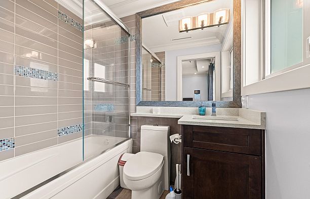 7547 Selkirk Street South Granville