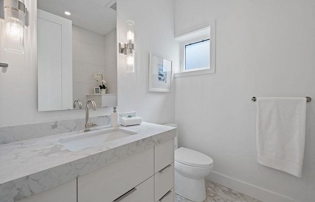 1145 W 33rd Avenue Shaughnessy