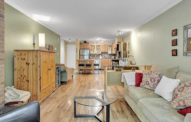 303 1234 Pendrell Street West End VW