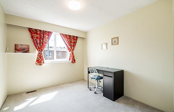 2720 W 24th Avenue Arbutus