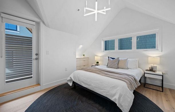1145 W 33rd Avenue Shaughnessy