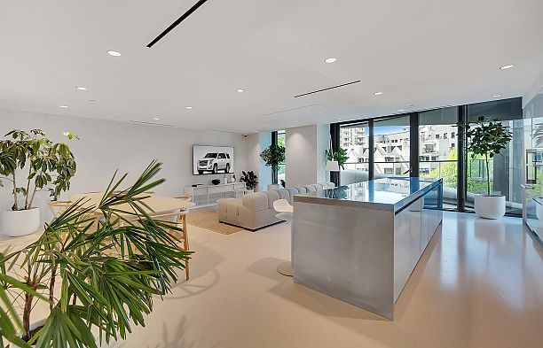 2008 1033 Nelson Street West End VW