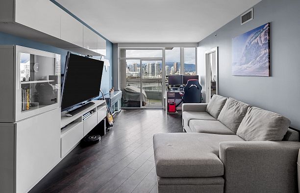 1509 1618 Quebec Street Mount Pleasant VE