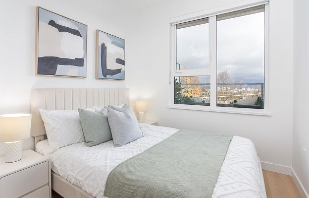 PH521 2471 St. George Street Mount Pleasant VE