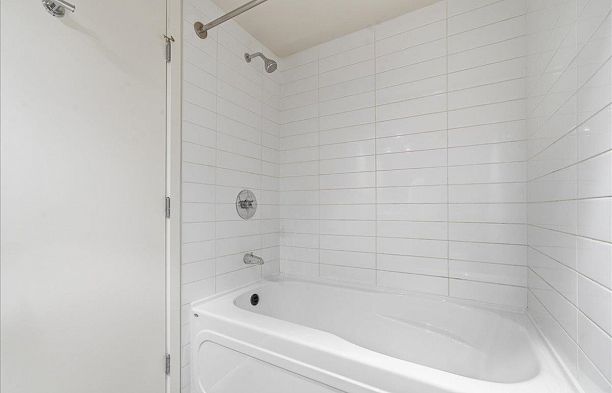 1605 788 Hamilton Street Downtown VW