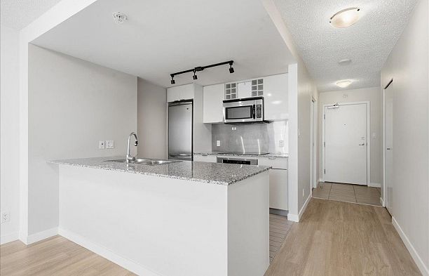 1605 788 Hamilton Street Downtown VW