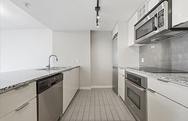 1605 788 Hamilton Street Downtown VW
