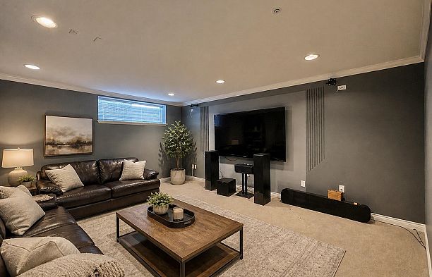1120 W 58th Avenue South Granville