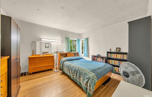 2245 W 22nd Avenue Arbutus
