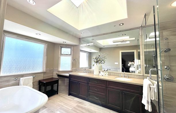 1120 W 58th Avenue South Granville