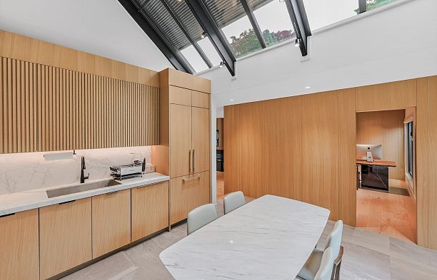 423 Greensboro Place South Cambie