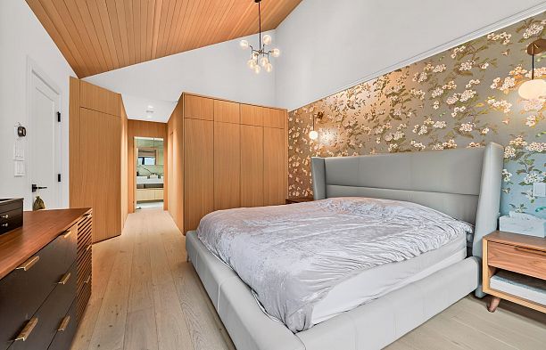 423 Greensboro Place South Cambie