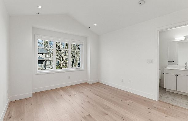 3530 W 43rd Avenue Southlands