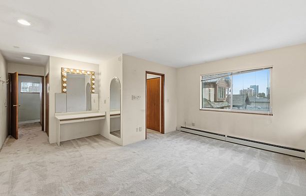 6709 Ash Street South Cambie