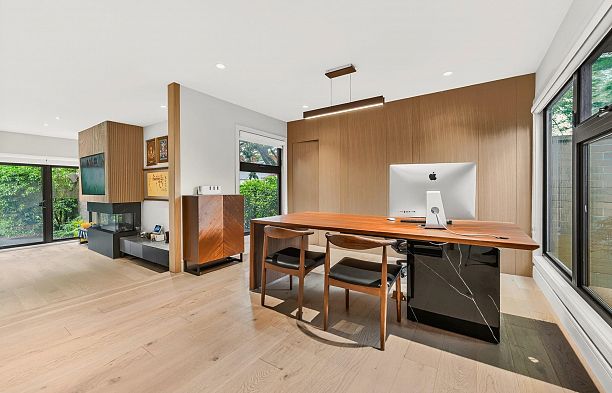 423 Greensboro Place South Cambie