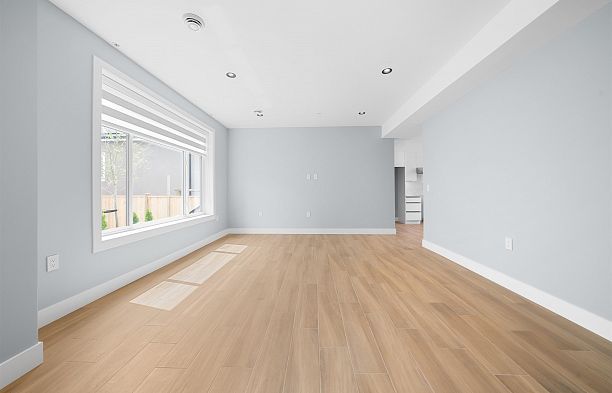 2 2559 W King Edward Avenue Arbutus