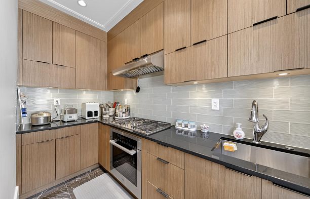 2664 W 22 Avenue Arbutus