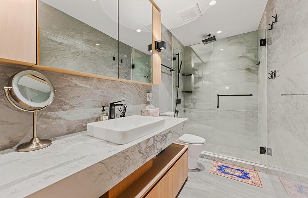 423 Greensboro Place South Cambie