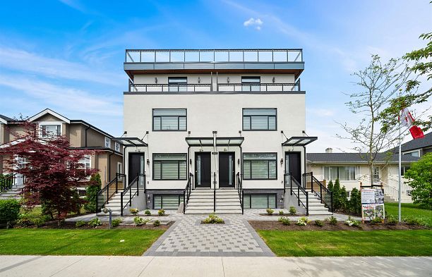 2 2559 W King Edward Avenue Arbutus