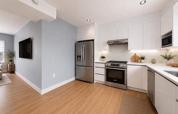 2 2559 W King Edward Avenue Arbutus