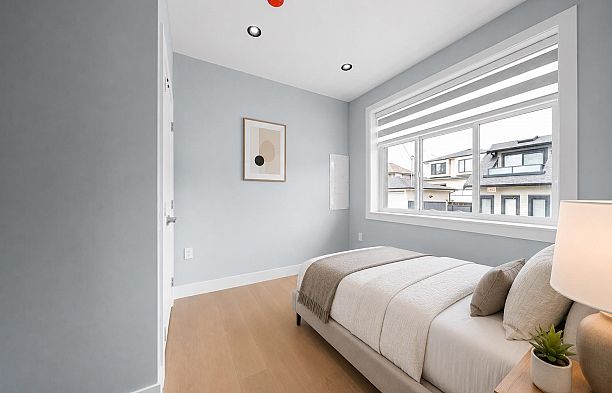 2 2559 W King Edward Avenue Arbutus