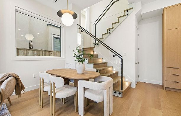 1 3708 W 18th Avenue Dunbar