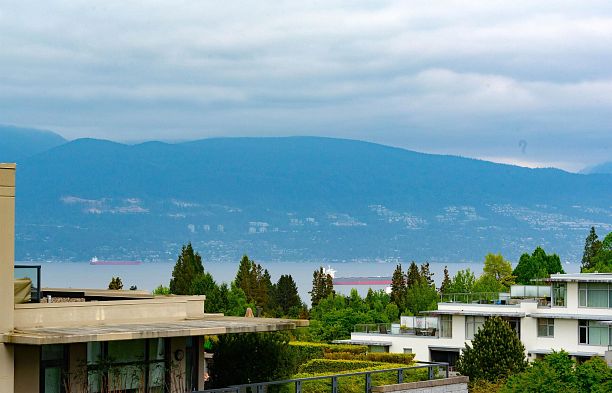 604 6080 Iona Drive University VW