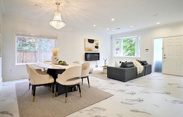 2709 W 37th Avenue MacKenzie Heights