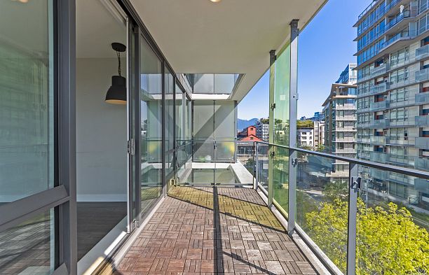 602 1783 Manitoba Street False Creek