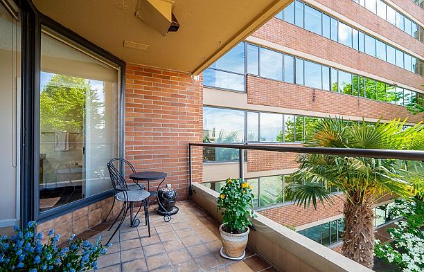 301 1450 Pennyfarthing Drive False Creek