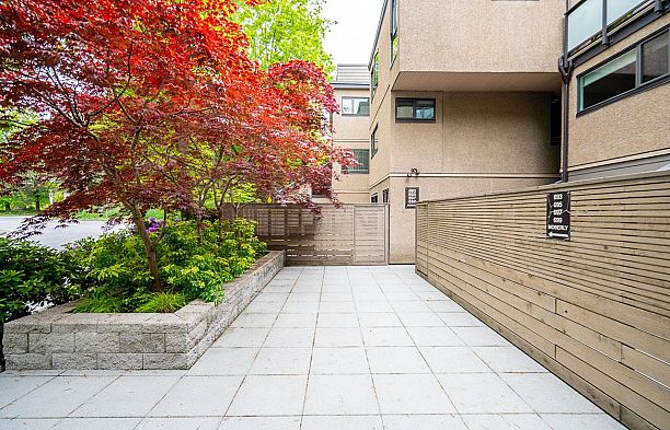 697 Moberly Road False Creek