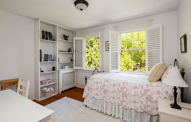 5425 Angus Drive Shaughnessy