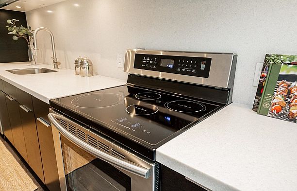 697 Moberly Road False Creek