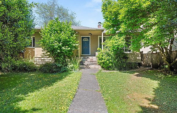 2323 W 23rd Avenue Arbutus