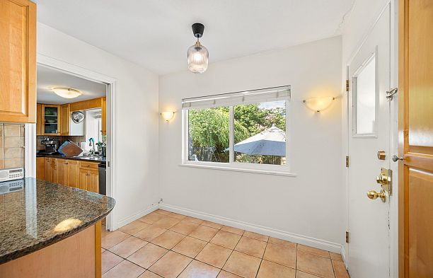 2323 W 23rd Avenue Arbutus