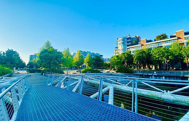 610 88 W 1st Avenue False Creek
