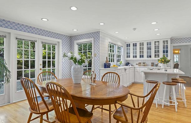 4388 Angus Drive Shaughnessy