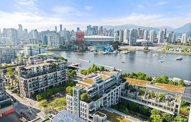 801 77 Walter Hardwick Avenue False Creek