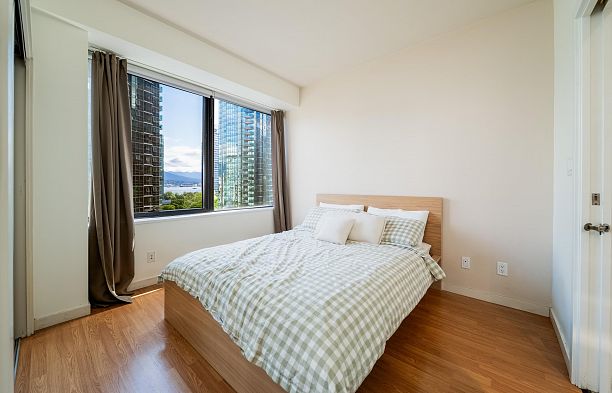 502 1333 W Georgia Street Coal Harbour