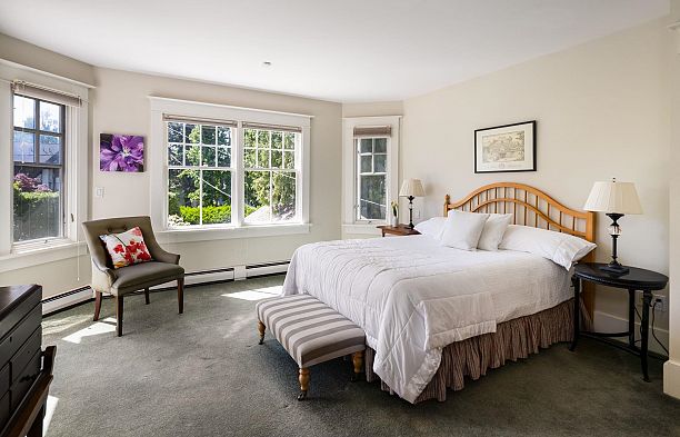 5425 Angus Drive Shaughnessy