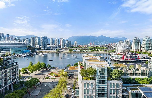 801 77 Walter Hardwick Avenue False Creek