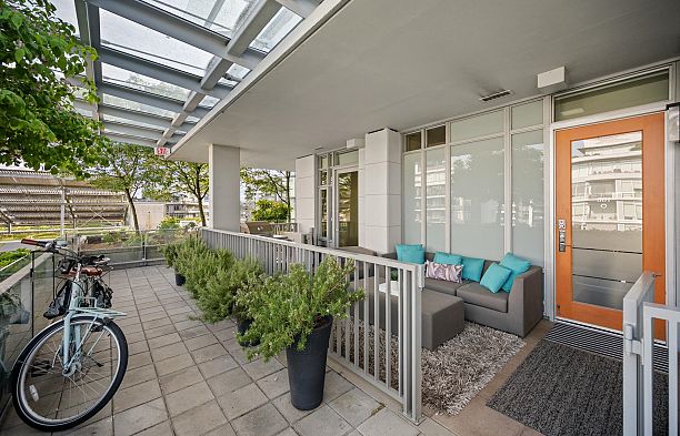 801 77 Walter Hardwick Avenue False Creek