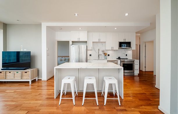 502 1333 W Georgia Street Coal Harbour