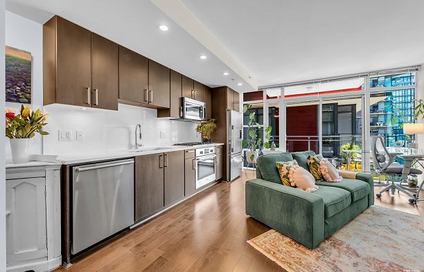 610 88 W 1st Avenue False Creek