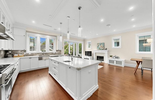 3393 W 27th Avenue Dunbar