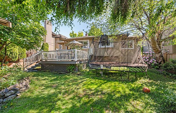 2323 W 23rd Avenue Arbutus