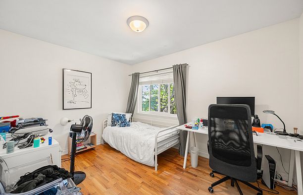 2323 W 23rd Avenue Arbutus
