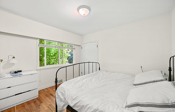 2323 W 23rd Avenue Arbutus